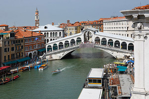 Venice-Rialto-Bridge-Cam-(Italy)